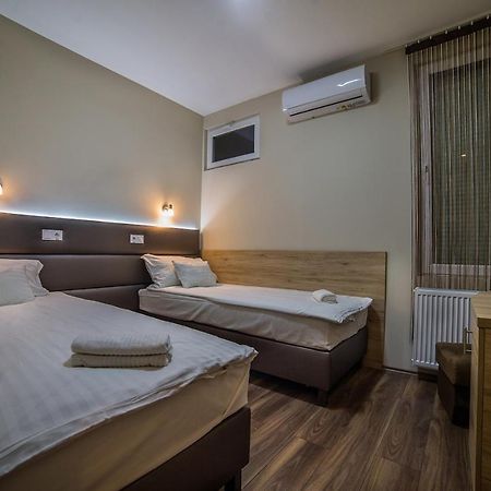 Balassagyarmat Sztar Motel Etterem מראה חיצוני תמונה