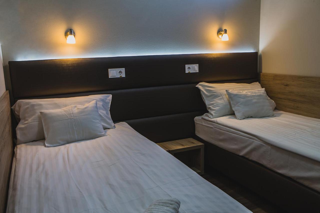 Balassagyarmat Sztar Motel Etterem מראה חיצוני תמונה